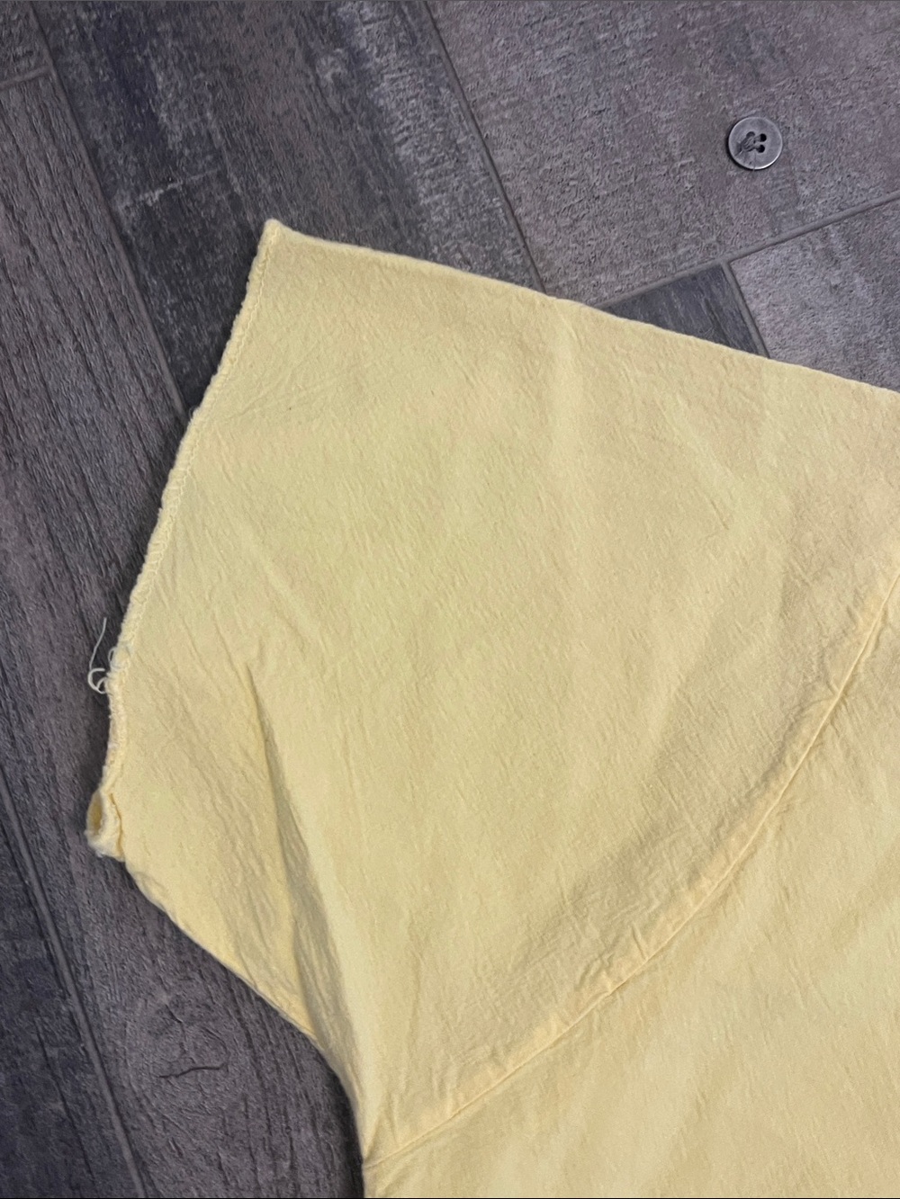 City of London Graphic Tee - Yellow Short Sleeve - Picture 10 of 11